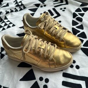 Reebok classic Gold Rare